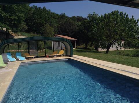 Ghélia 4-star house on the meadow