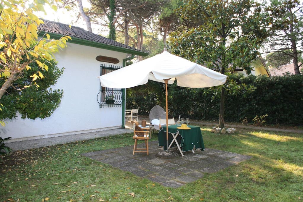 Fully equipped to enjoy the breeze and freshness of the green Pineta