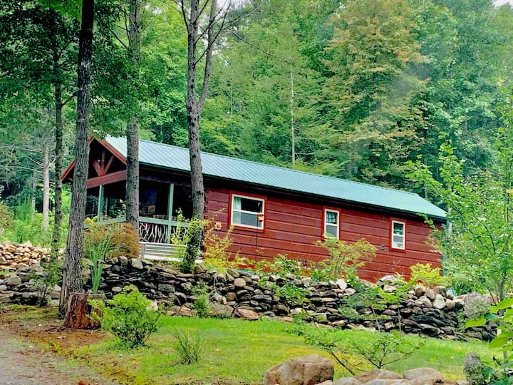 Cabin in Cleveland · ★4.97 · 1 bedroom · 2 beds · 1 bath
