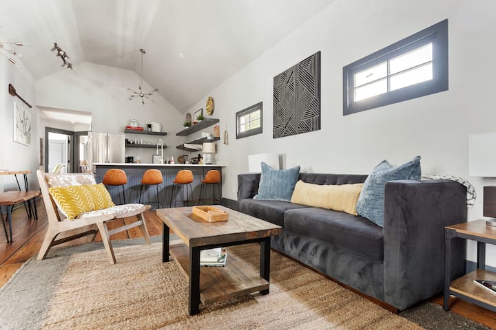 Only 2 Blocks To King | The Gemstone (Suite B) - Charleston, SC