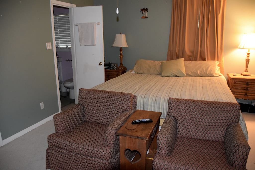 King bed, full bath