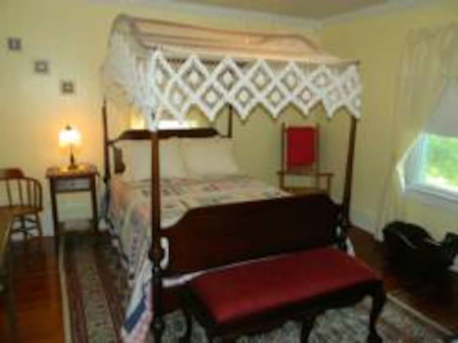The Chesapeake Suite at the Chandler House Bed and Breakfast