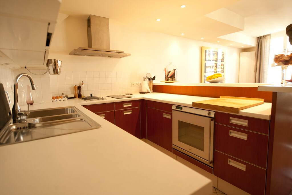 Tons of space to prep and cook, fully furnished and high end