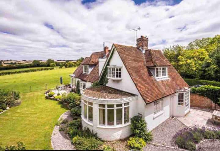 House on the Hill – Calm Retreat, Winchester