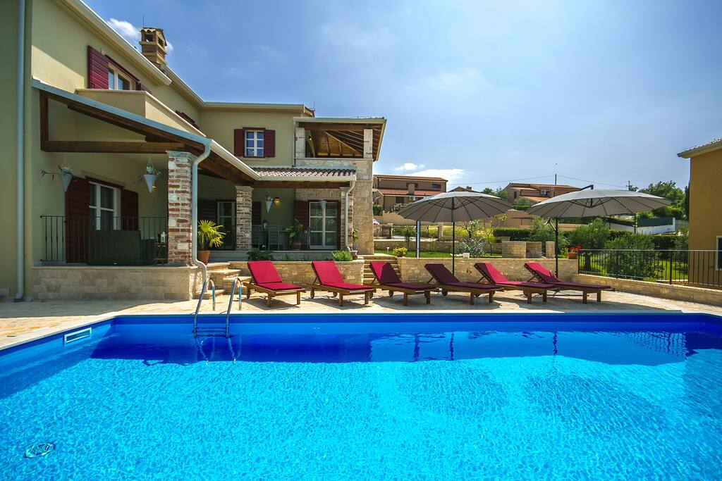 Sun chairs at the pool