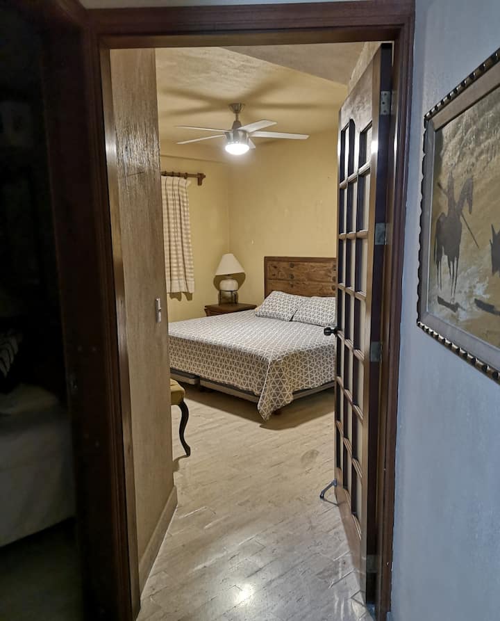 საძინებელი 1