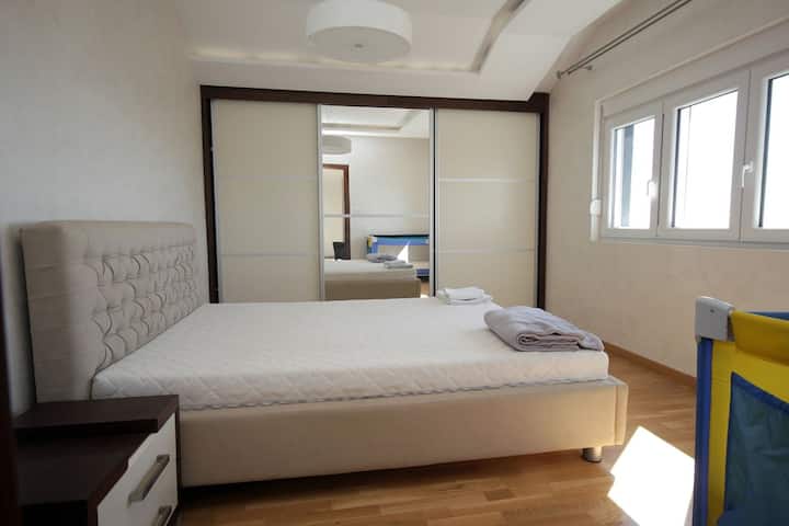 საძინებელი 1