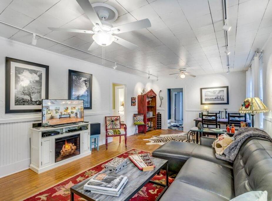 High Country Cottage - Living Area