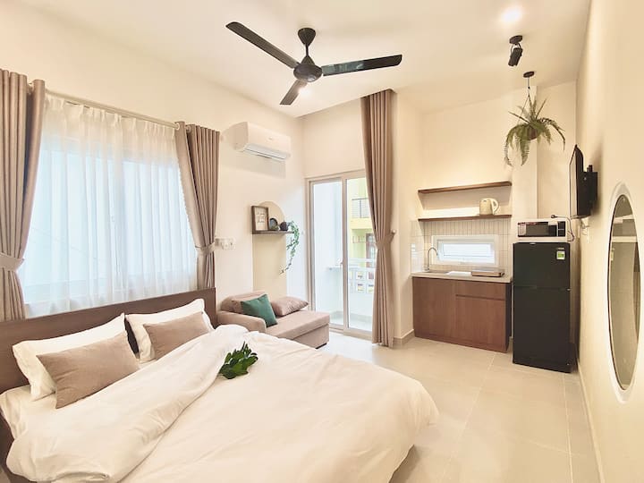 Fsale 30bathtub5 mins walk to Beach Serviced apartments for Rent