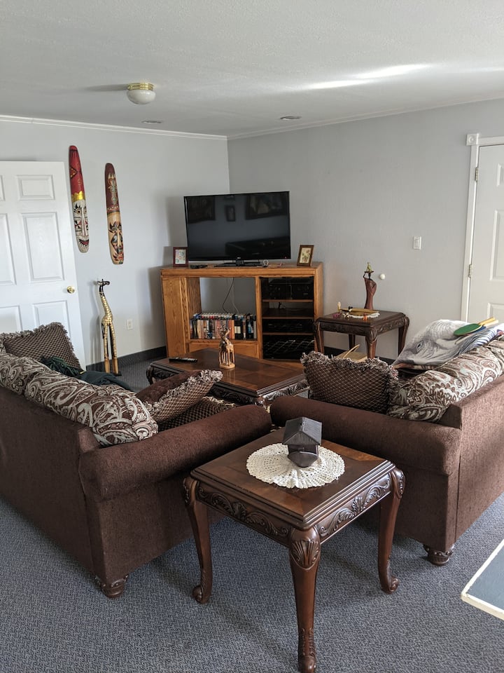 Sunrise Safari Loft Guest suites for Rent in Blanding, Utah, United