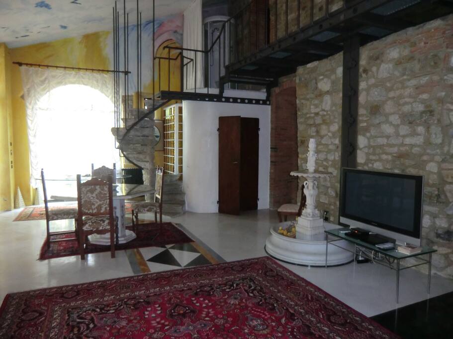 sala con fontana