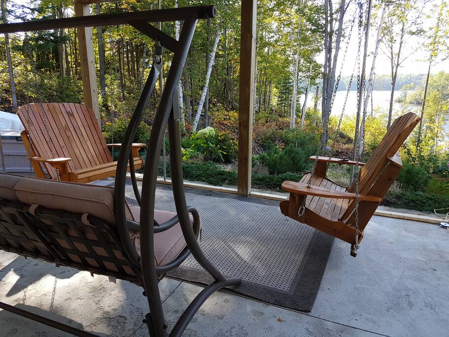 Grande terrasse couverte privée