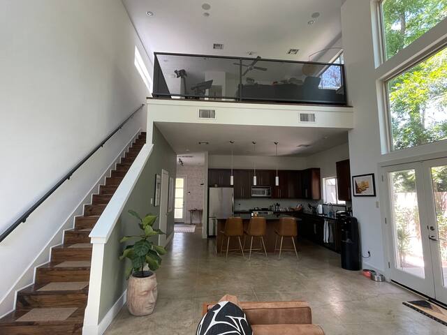 Trendy Loft Home in South of Downtown Austin