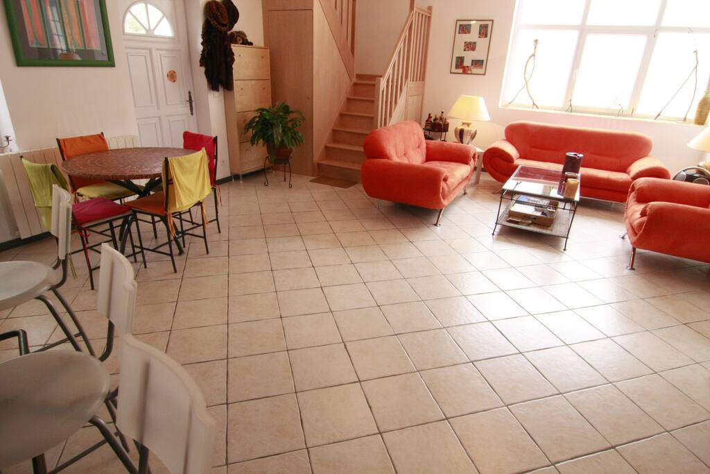lounge/salon