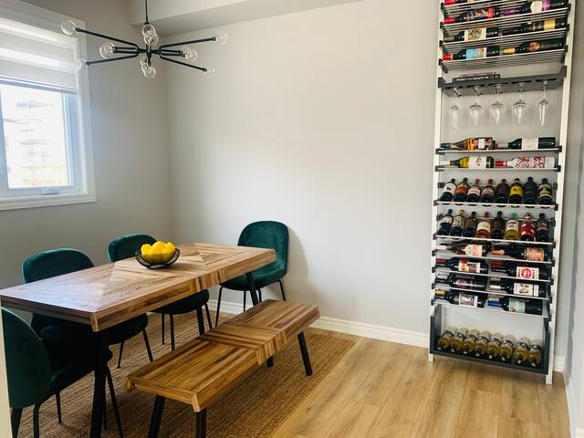 Modern new townhouse close to downtown Ottawa! gallery image 2