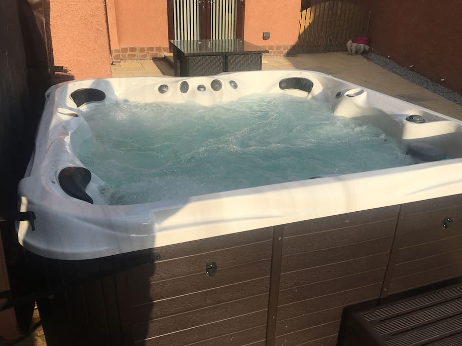 Hot tub