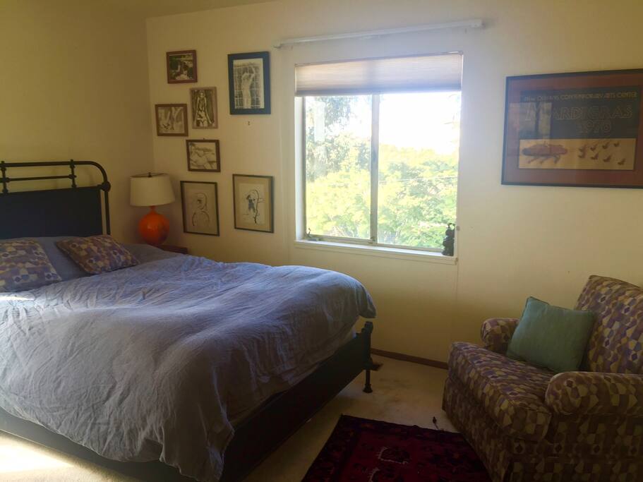 Comfy, quiet room, views to the east, hills and natural parkland.