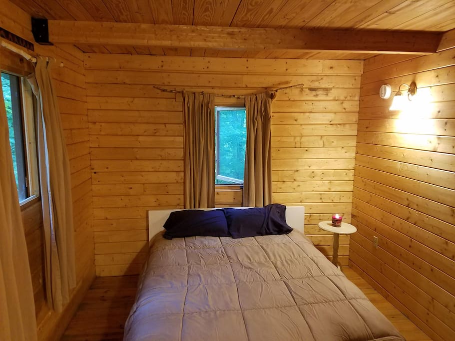 Queen Bedroom