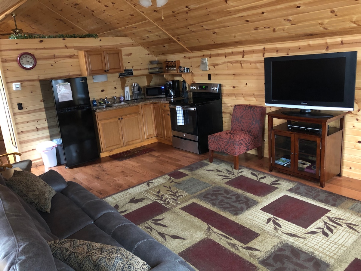 | Airbnb In Hocking Hills | Hocking Hills Ohio Cabin Rentals | Hocking Hills Cabins Under $100 | Cabin Rentals Near Hocking Hills | Lakefront Vacation Rentals In Ohio | Places To Rent Cabins In Ohio | Hocking Hills Cabin Rentals With Hot Tub | Cabins In Ohio With Jacuzzi