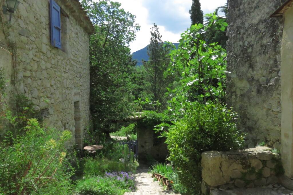Vue de l'entrée