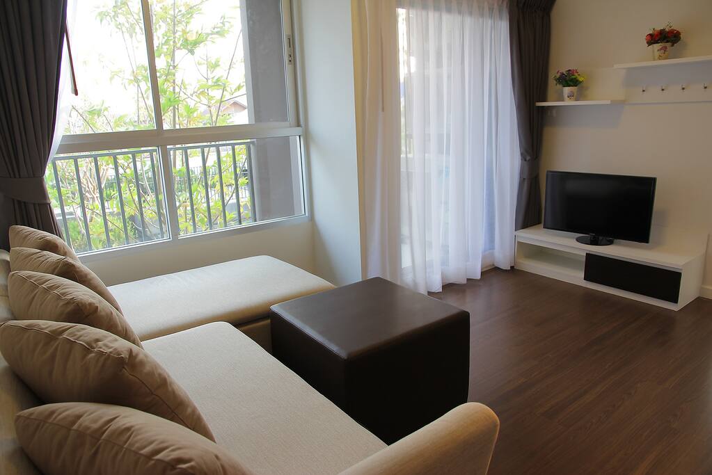 Pool view (60 Sq.m.) 2 bedroom / 2 toilets / 1 living room