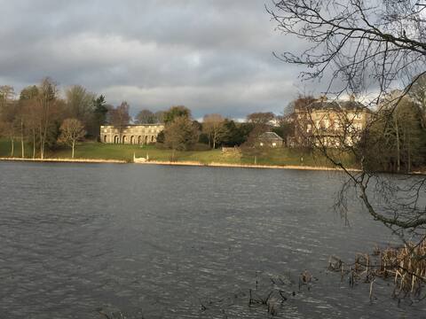 Yarrow Flat, Haining Estate