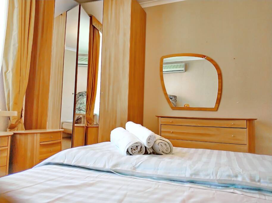 Bedroom - Mirror