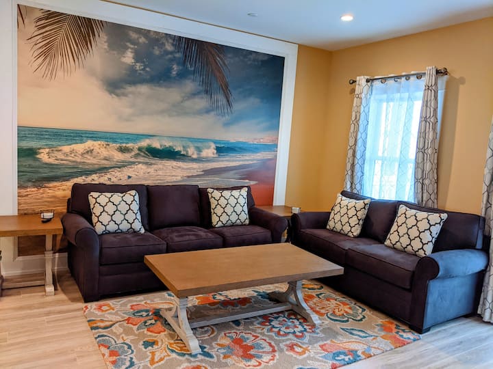 Luxurious 5 Bedroom Townhouse At Sunset Island - Ocean City