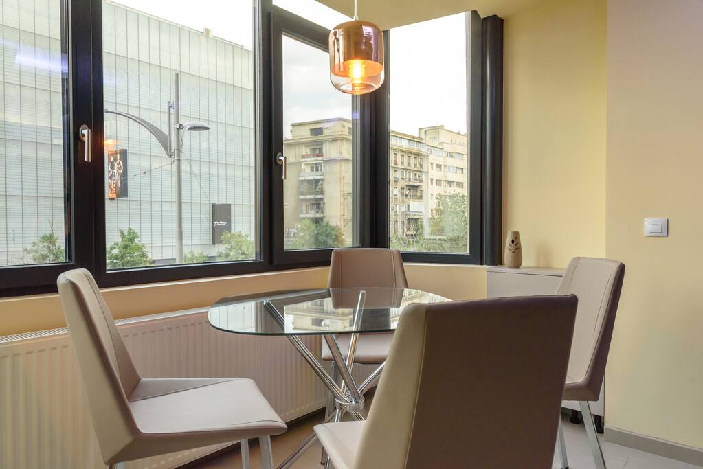 Street view - coffee table