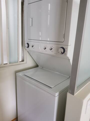 Lovely downtown apartment gallery image 4