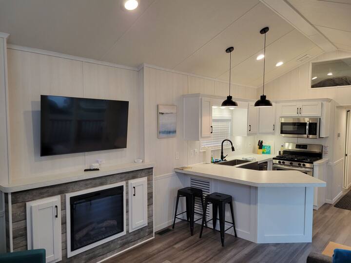New Park Model Home 2 The Potholes Reservoir Tiny houses for Rent in Othello, Washington