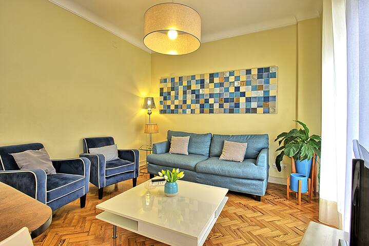 ALMIRANTE 2 gallery image 2