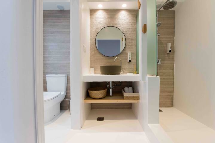 The Mykonos Bougainvillea Grande Townhouse gallery image 5