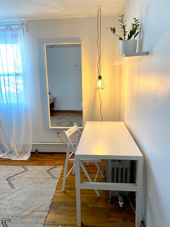 Cozy South Slope Ensuite | Subway Nearby - Brooklyn, NY