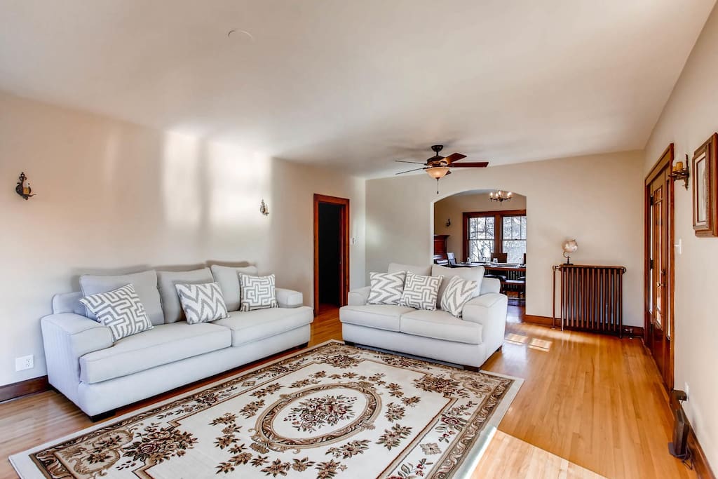 Living Room w/Fireplace