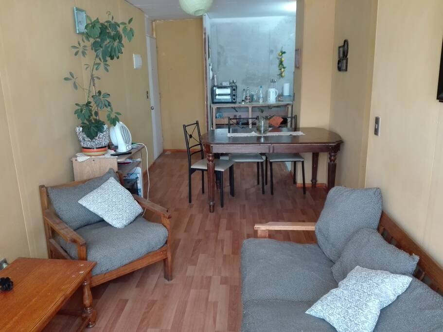 Sala y Comedor, para una estancia cómoda y disfrutar de Música o TV