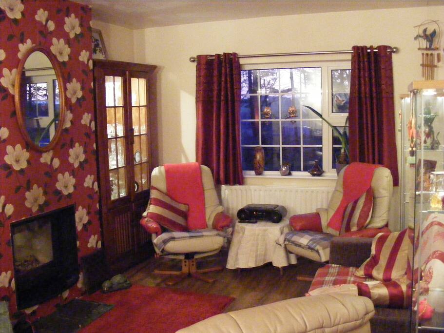 Middle Living Room