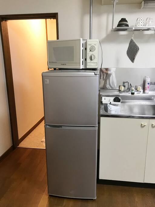 refrigerator and microwave