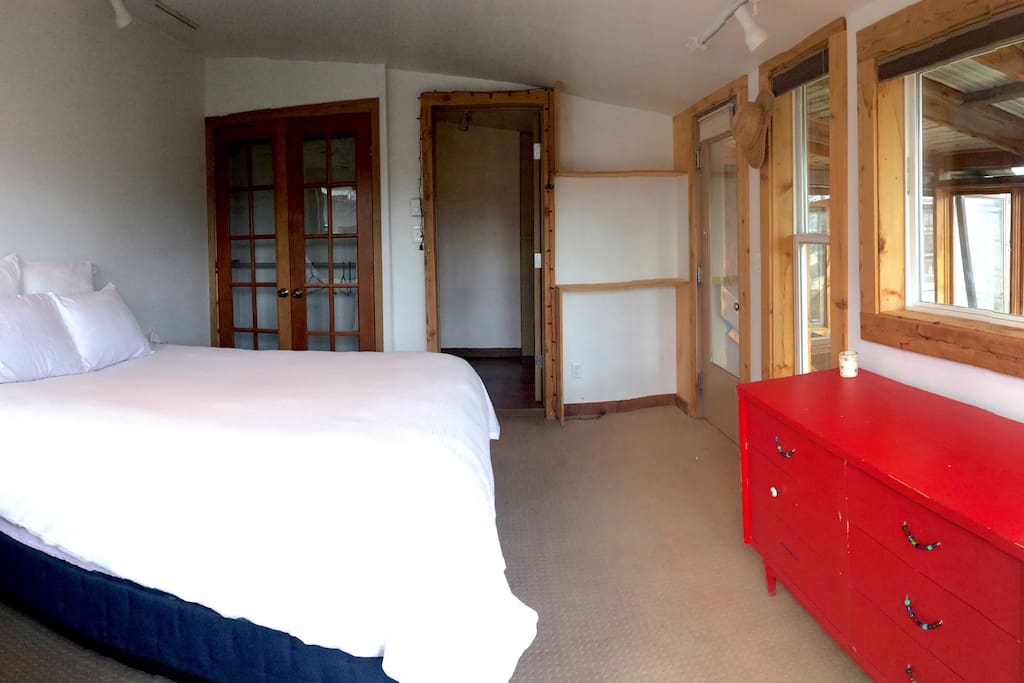 Queen Room