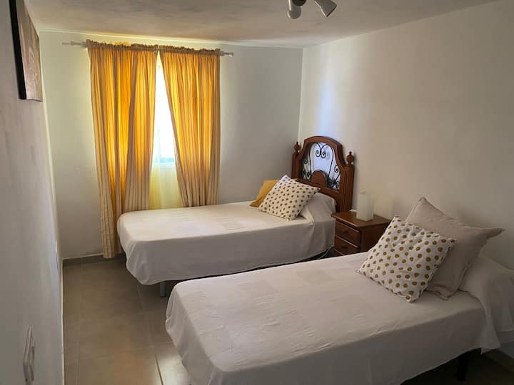 غرفة النوم 1