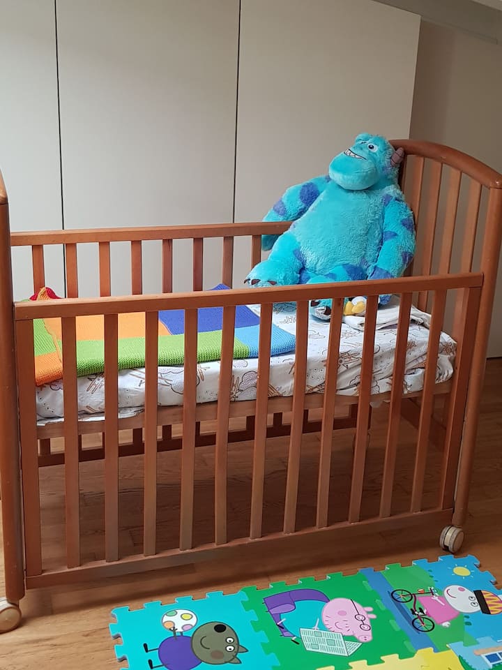 za male goste imamo 2 dječja krevetića 