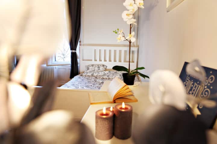 Spacious And Trendy Place In The Heart Of Budapest - Budapest