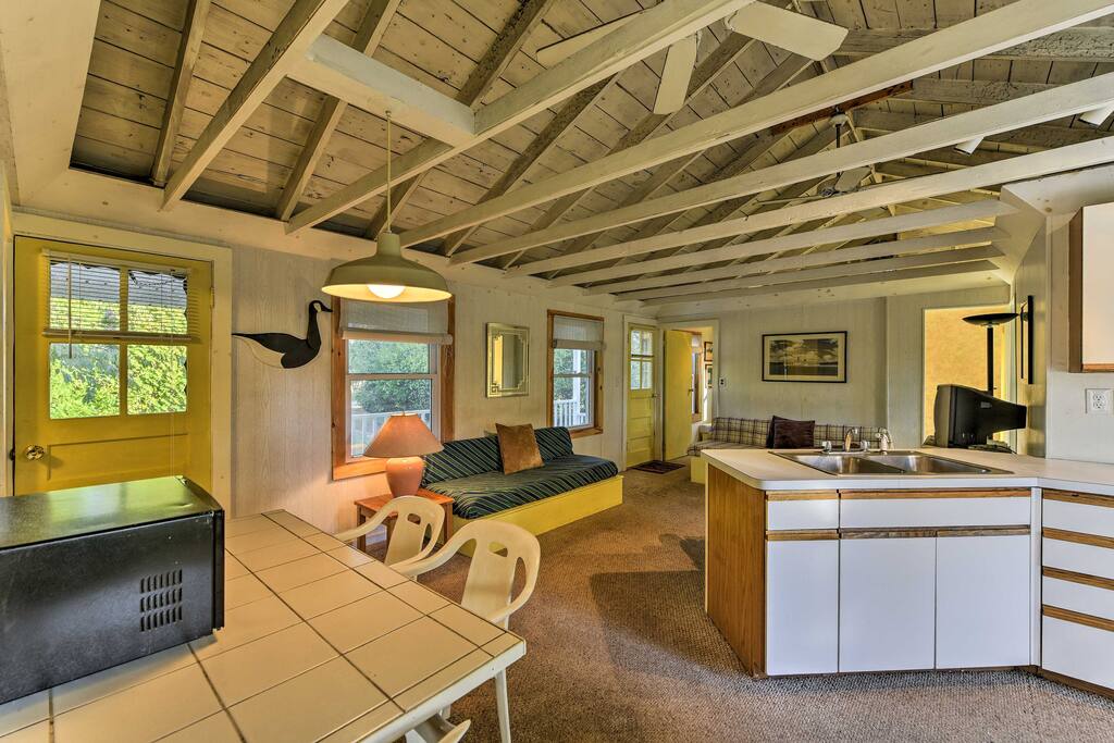 This home is perfect for 4 adults and 4 children!