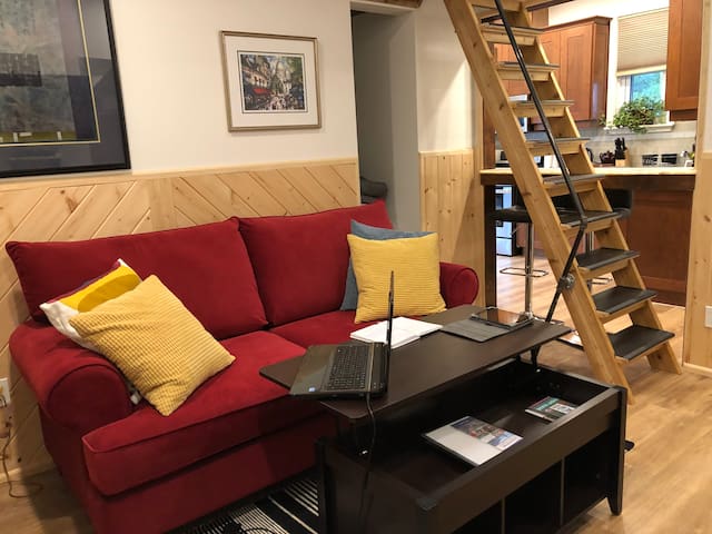 Airbnb Collingwood Vacation Rentals Places To Stay