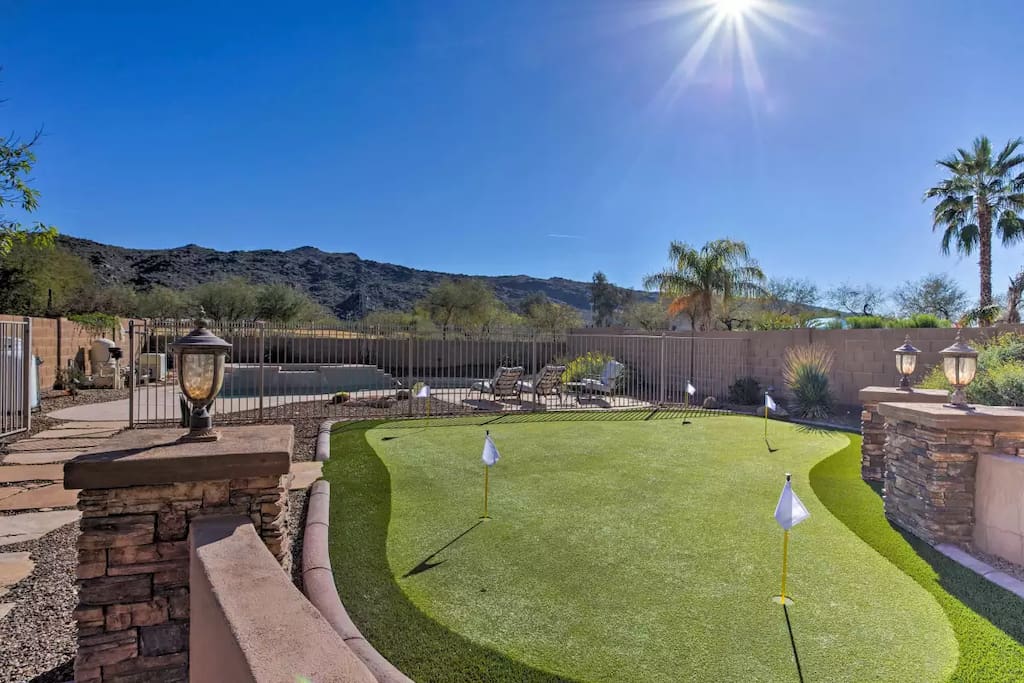 Professional Putting Green by Southwest Greens of AZ