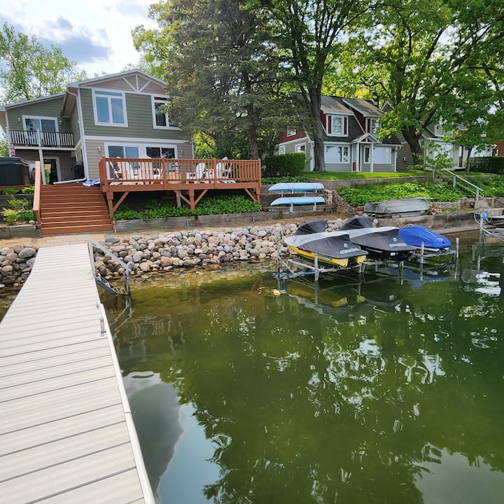 Family fun at Avalanche Shores on Silver Lake! Houses for Rent in