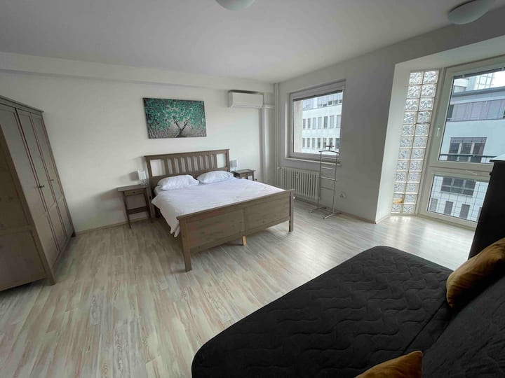 Master bedroom 2 up to 4 guests, 1x queen size double bed, 1x double bed. This room is connected with private bathroom. New AC unit is installed.