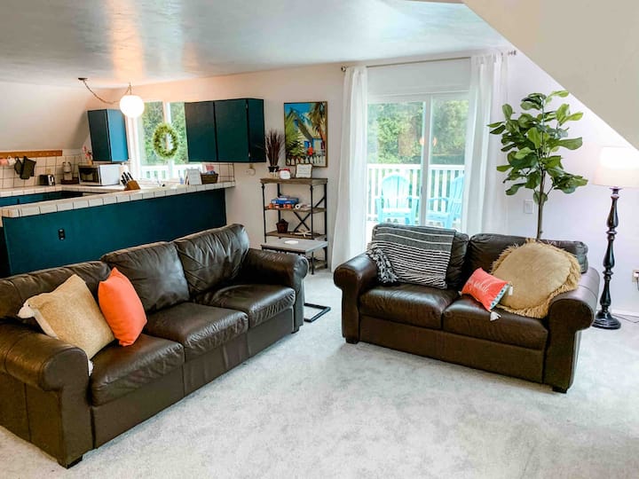 Family Friendly~ Unique Farmstay~2 Bed/1 Bath - Big Sur, CA