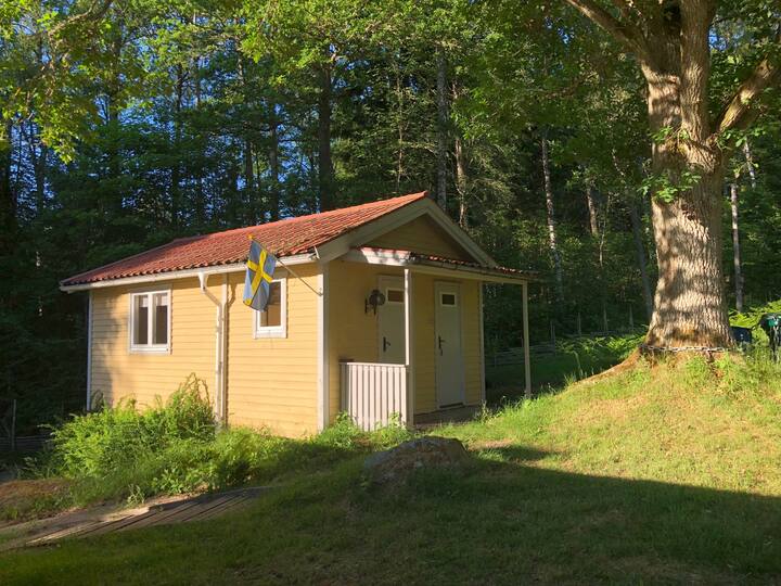 Голяма къща за гости, която може да се наеме допълнително с още три легла (гост 8 -10)