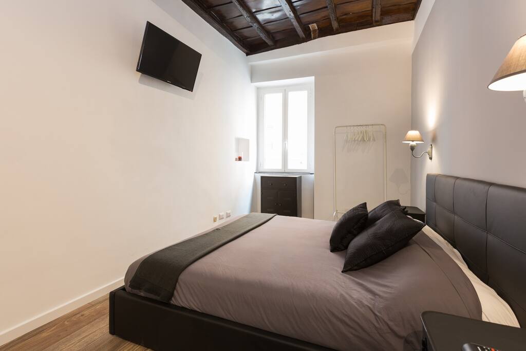 Bedroom / Camera da Letto
